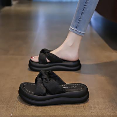 Slippers Women's Sandals Women's 2025 New Popular Summer Wear New Fairy Style Thick Bottom Beach Fashion One-word Drag