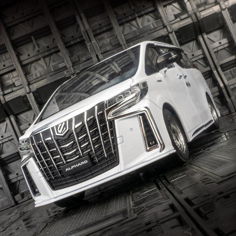 

Qiyi H1161 MPV Business Car Model: Alloy Toy with Sound, Light & Dual Electric Doors
