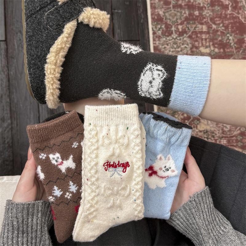 Wool Cartoon Medium Tube Socks Idea Yarn Cartoon Butterfly Socks Thickened Thermal Stacking Socks