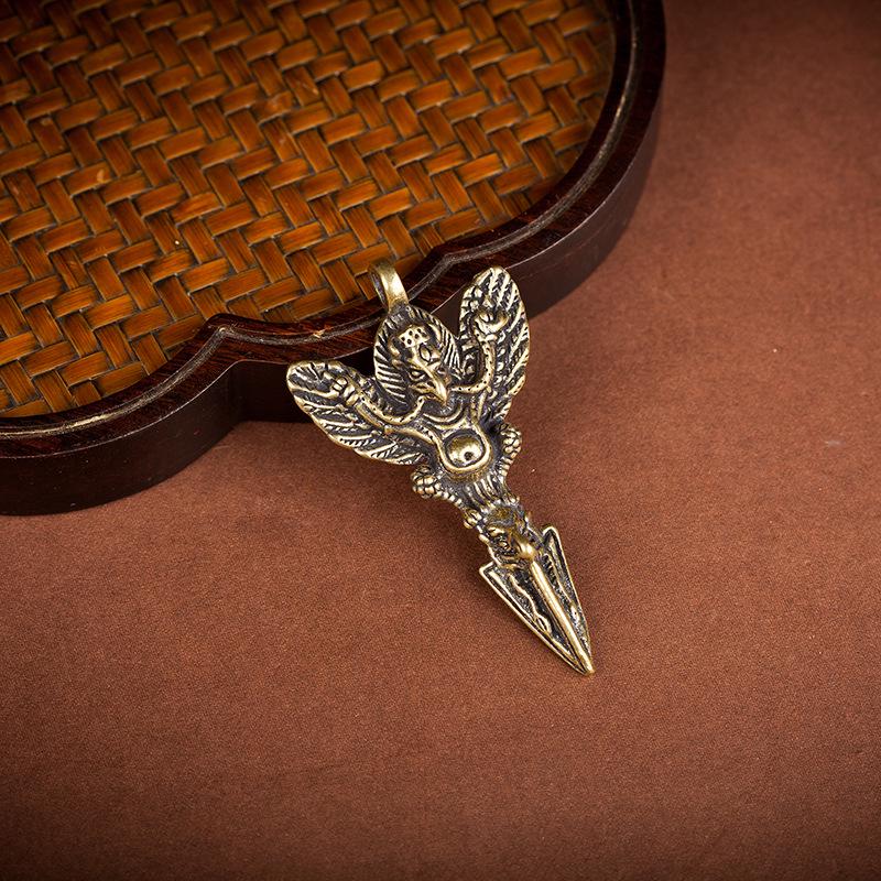 

Брелок и подвеска для автомобиля из латуни в виде пестика Ваджра