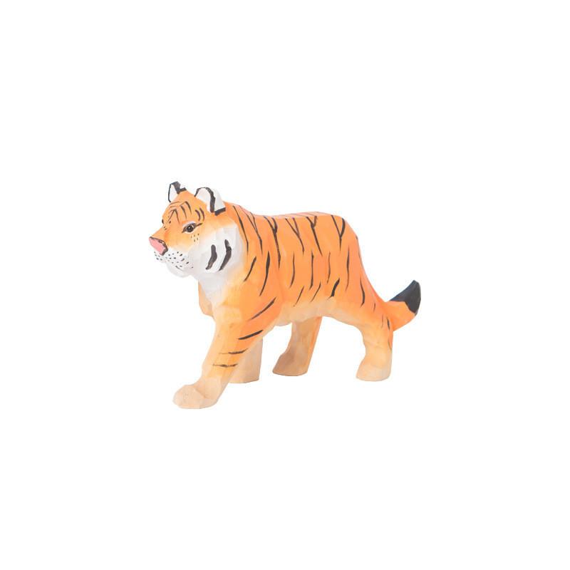 Wooden Animal Carving Decor Set With Handcrafted Art For Desktop Display And Gift Giving
