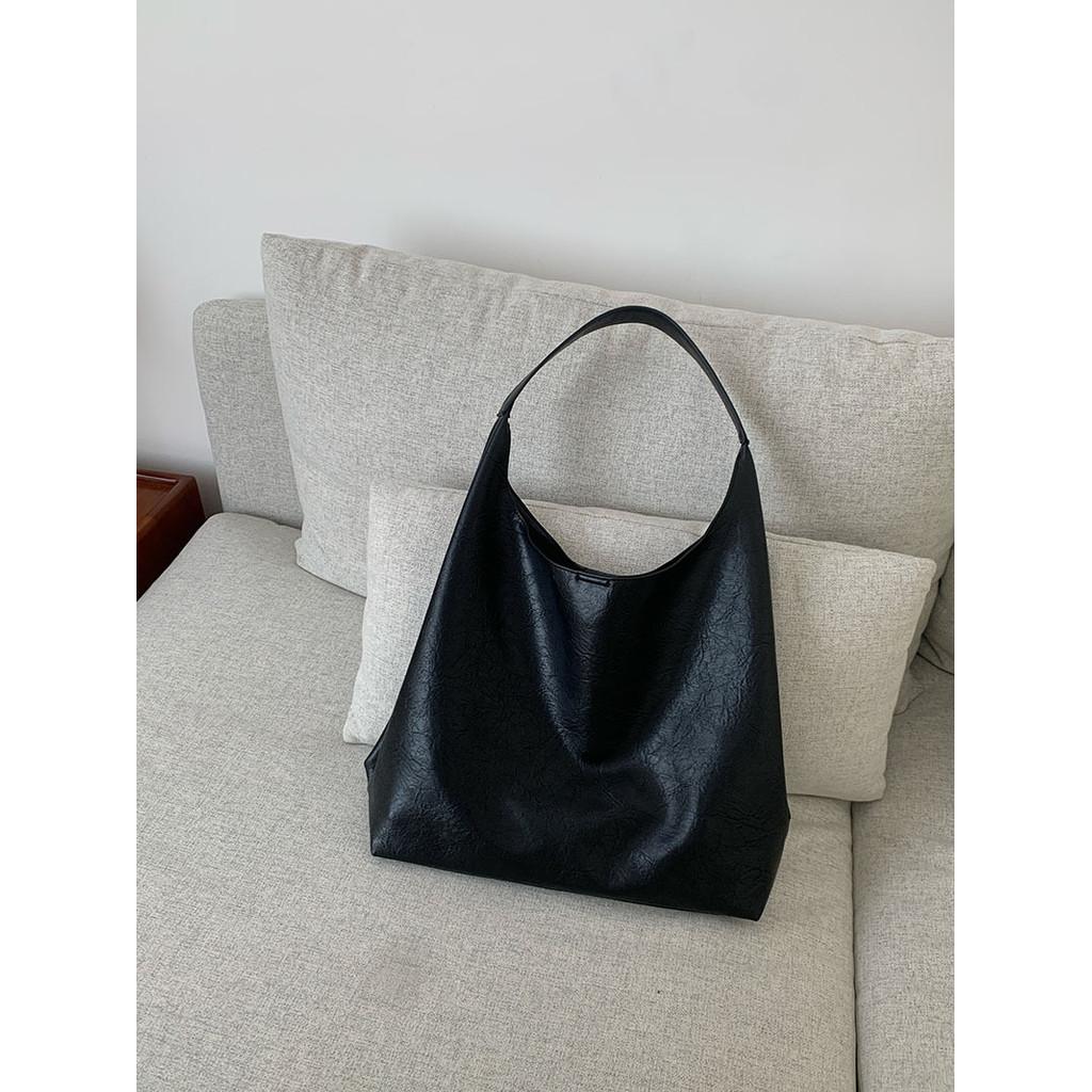 IELGY Soft Leather Large-Capacity Underarm Bag Commuter Lazy Style All-Match One-Shoulder Tote Bag