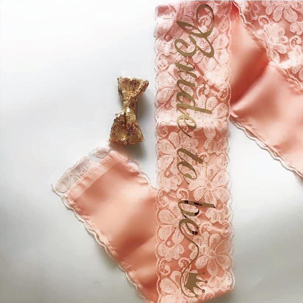 

Невеста, которая будет кружевным этикетным поясом, свадебные ремни с бантом из блесток, двухслойное кружево, бронзовый, тонкий плечевой ремень, светильник для мальчишника, свадебный декор шампанского
