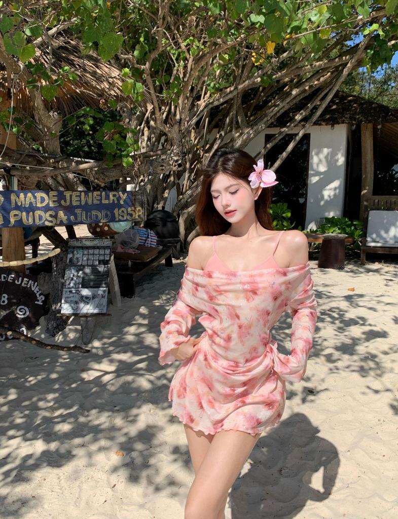 French Long Dress Split Bikini Pure Desire Wind Hot Spring Vacation Swimsuit Sexy Sweet Long Sleeves