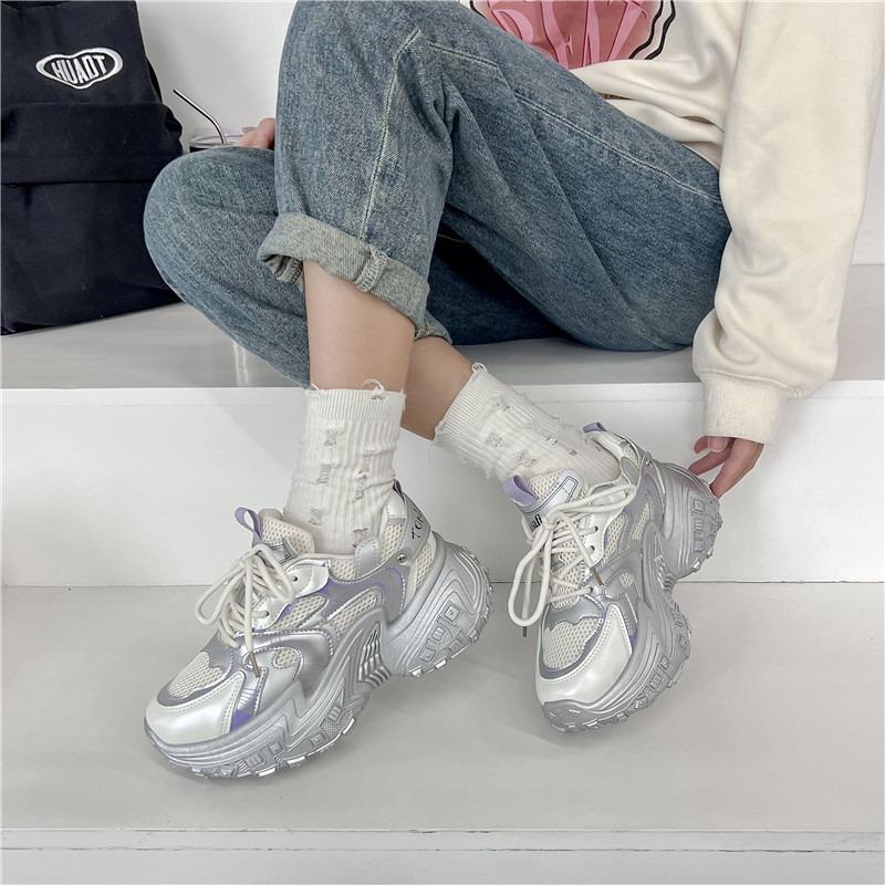 New Fashion High Quality Women Shoes Casual Breathable Women Shoes Thick-sole Ladies Running Sneakers Lace-up Casual Shoes