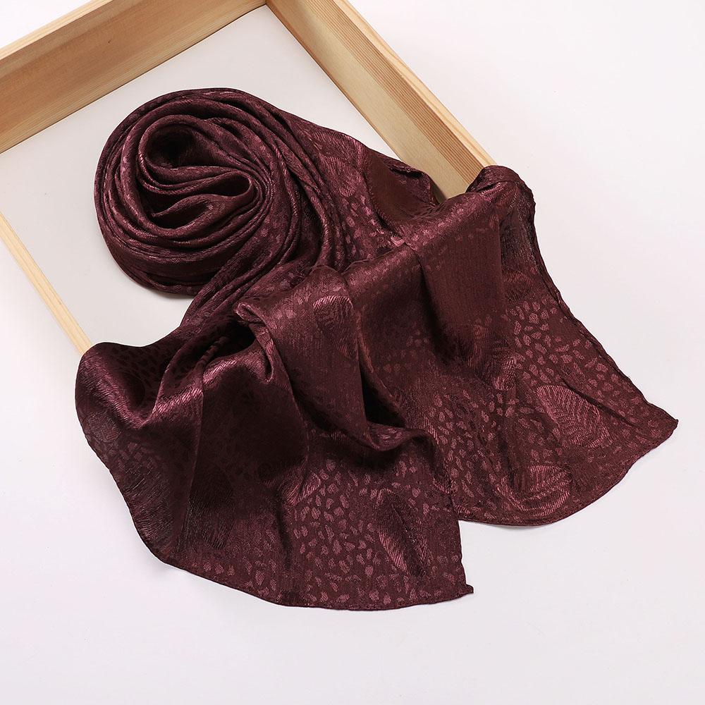 High Quality Premium Satin Hijab Leaf Print Hijab Plain Malaysia Women Scarf Satin Shawl Luxury Silk Satin Wrap