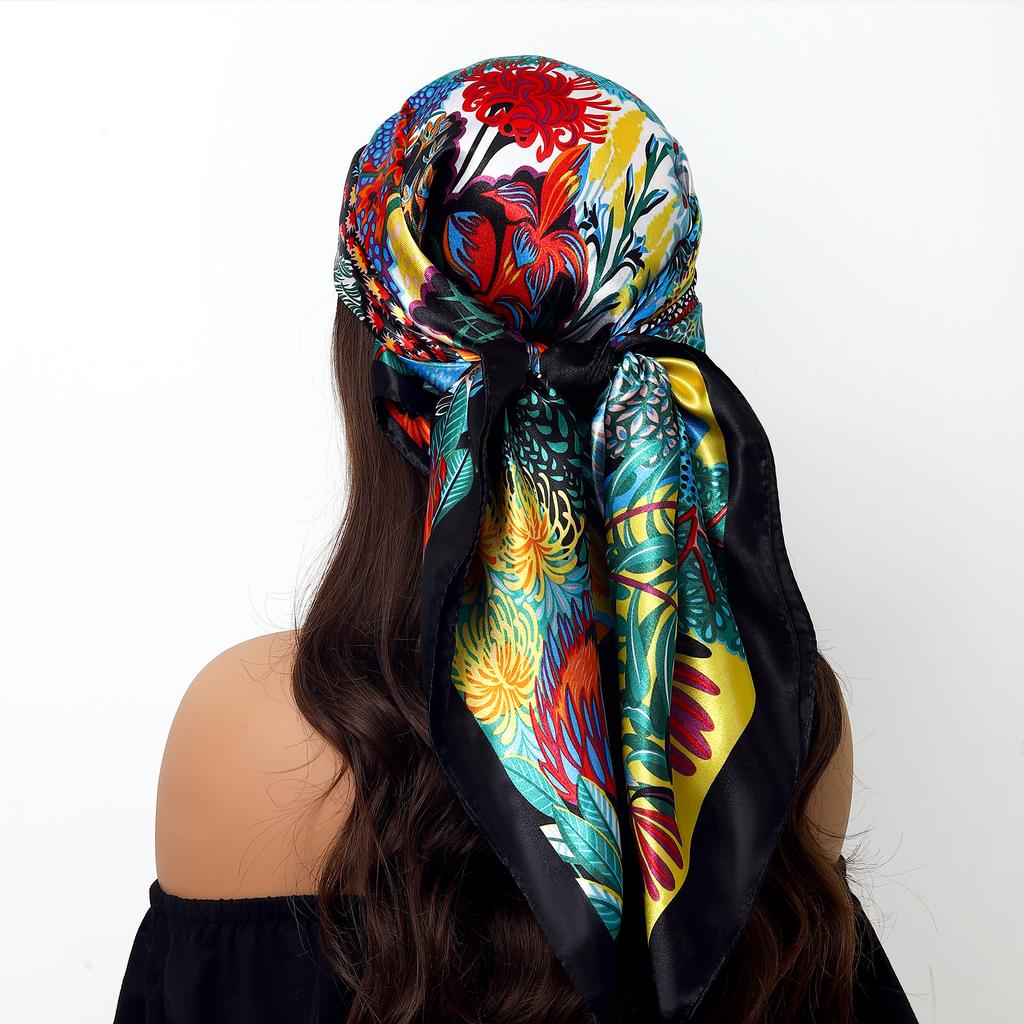 Cachecóis Populares Europa E América Moda Bandanas Nova Estampa Protetor Solar 90X90CM Lenço Quatro Estações Lenços de Seda Quadrados de Luxo
