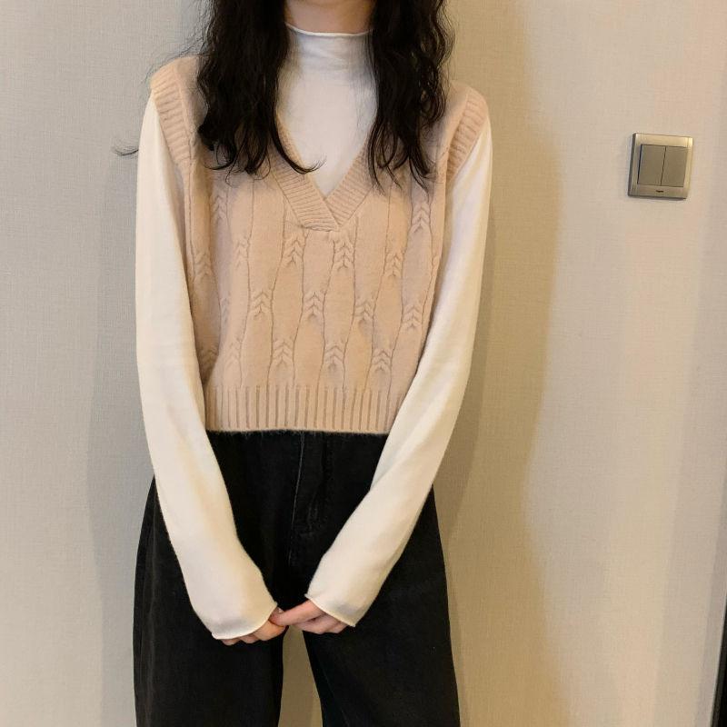 Women's Early Autumn Vest Loose V-Neck Short Sleeveless Cardigan Sweater Outer Wear Knitted Gilet Top Korean Style