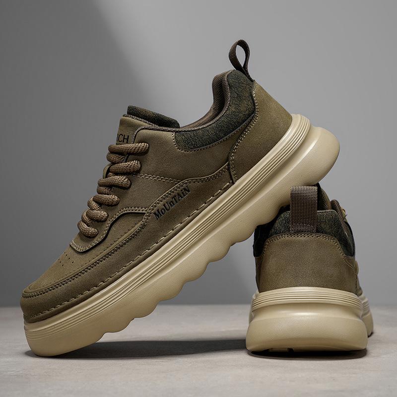 Lightweight and comfortable thick-soled leather high-quality shoes, sports and leisure inner heightening board shoes