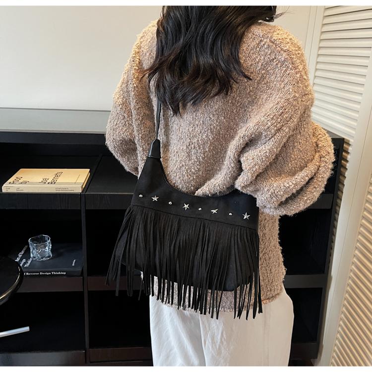 Retro Frosted Suede Tassel One Shoulder Bag Women Autumn Winter Vintage Rivet Zipper Large Capacity All-Match Crossbody Bags