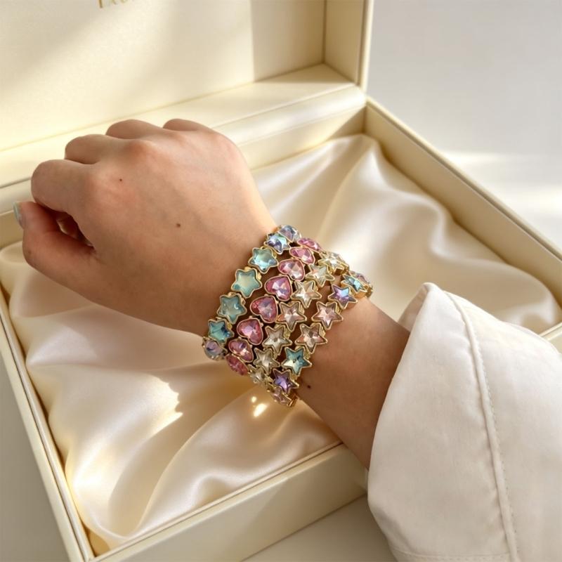 Clasp-Free Stretch Bracelet,Translucent Multicolor Details and Gold-Tone Alloy Wristband for Everyday Outfits and Parties