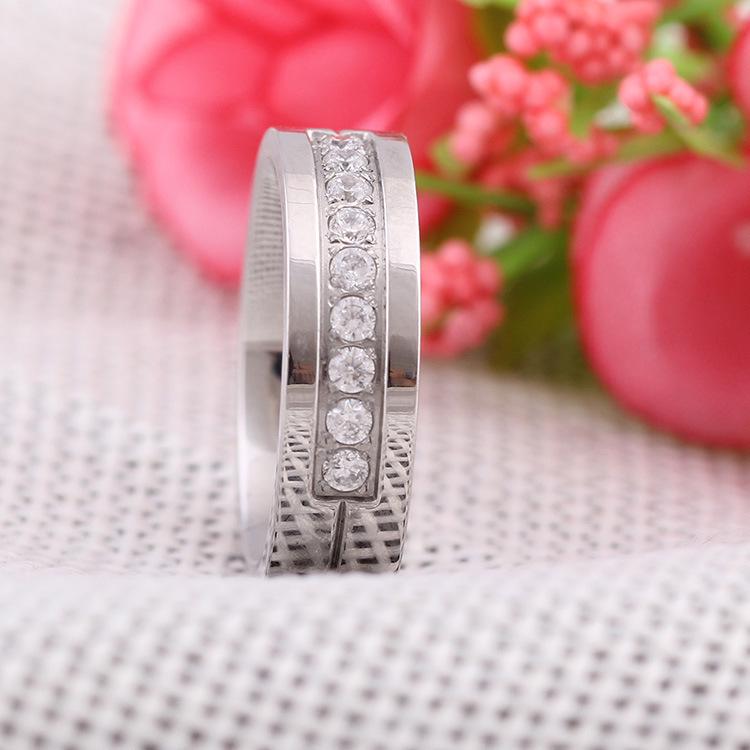 European & American 6MM Stainless Steel Zircon Inlaid 18K Gold Couple Rings – Customizable Logo Available