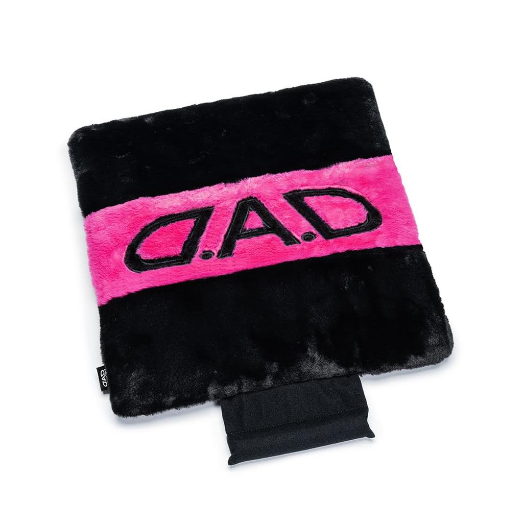 Fluffy DAD Garson GARSON SEAT Car Seat Car Passenger Rear Soft and Warm for Winter and Cold Driving D.A.D Cushion, Black/Pink (1 piece) HA727-02-01,