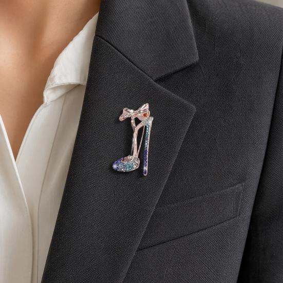jijijing Brooch Pin, High Heels Bow Shape Lapel Pin with Sparkling Rhinestones, Women Badge for Suits Coats Bags Accessories