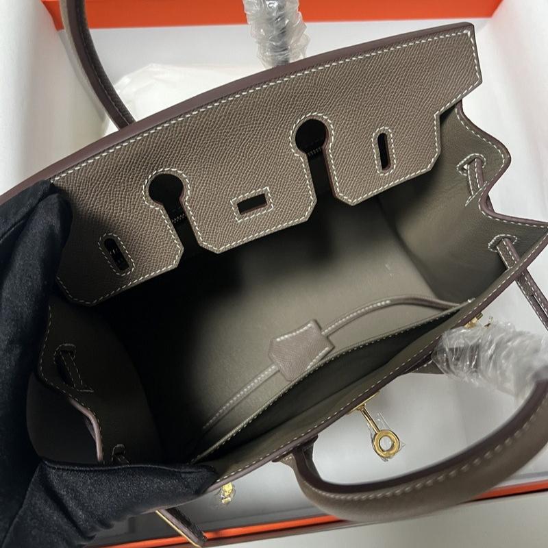 Nowa torebka damska z 2025 roku z ręcznie wzorowanej skóry licowej bydlęcej to europejski i amerykański trend mody