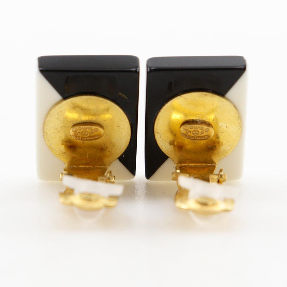 CHANEL COCO Mark Earring Square Black / white plastic Square 5g Women Used