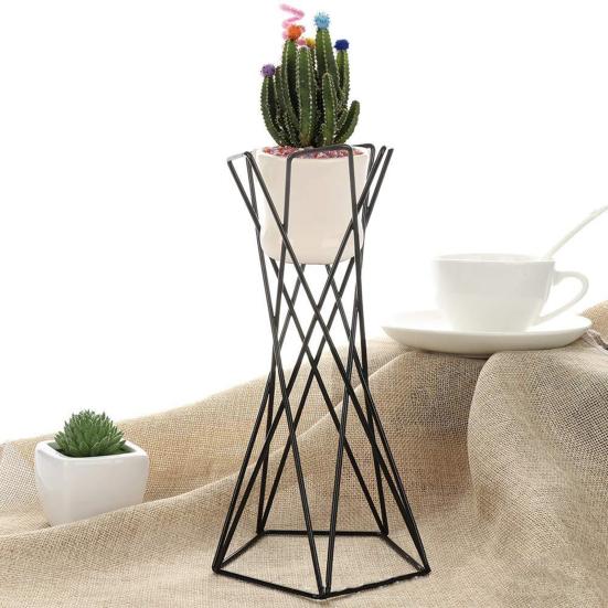 Plant Rack Eco-friendly Breathable Nordic Style Sturdy Minimalistic Fixing Iron Pineapple Design Potted Holder Garden Supplies