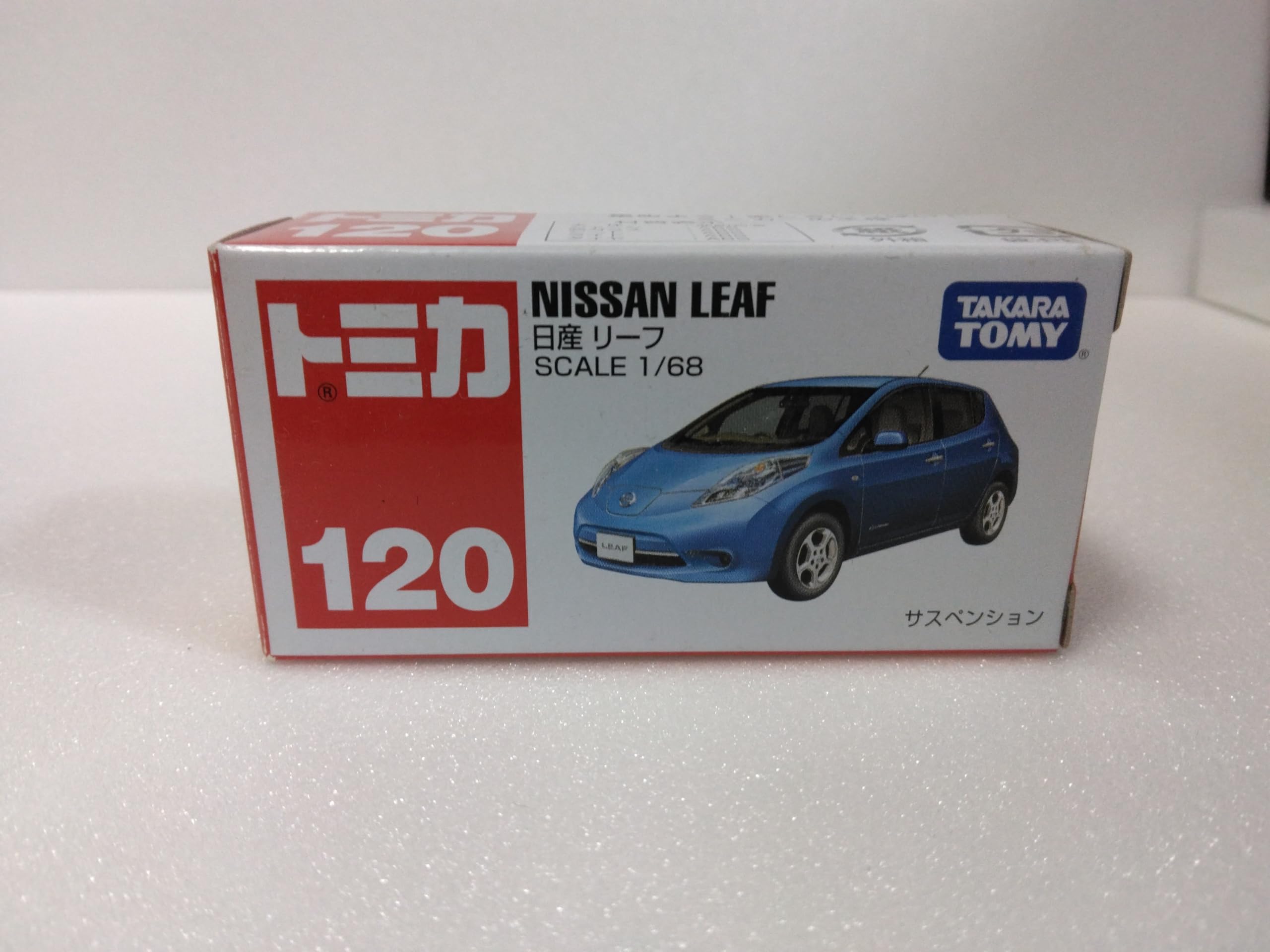

Takara Tomy масштаб 1/68 Nissan Leaf