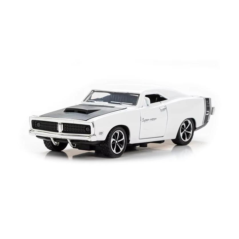 1:32 Challenger Vintage Classic Alloy Car Model Diecasts Toy With Sound and Light Vehicles Decoration Toys For Kids Gift