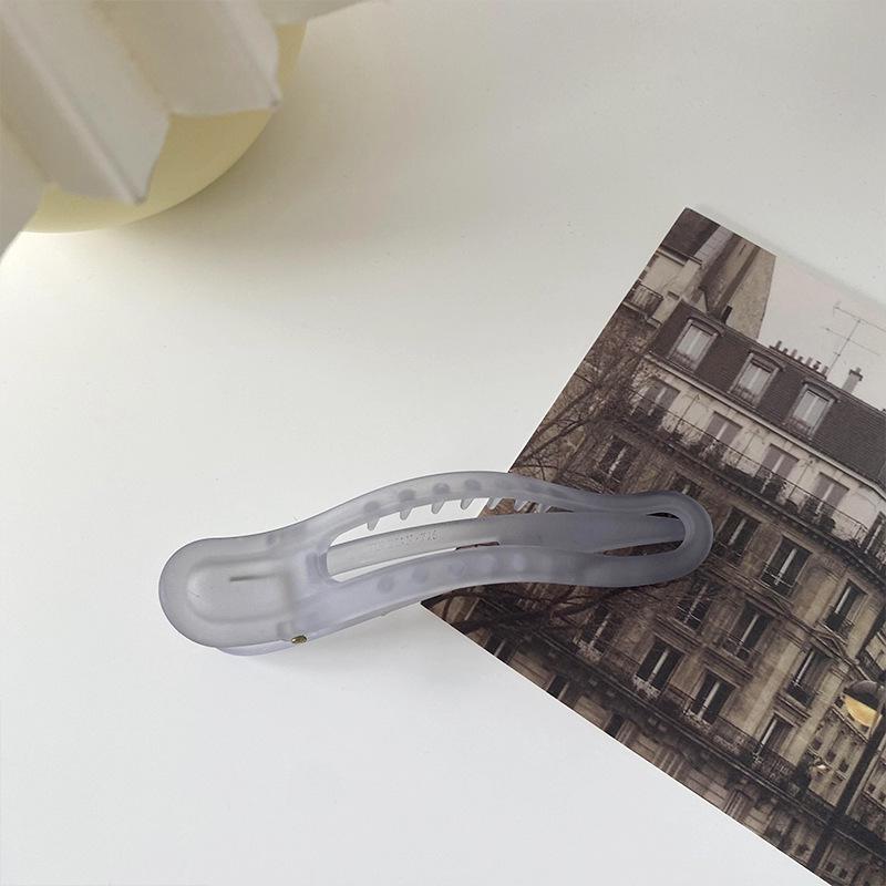 Elegant Duckbill Horizontal Ponytail Hair Clip - Temperament Shark Hairpin for Secure Back of Head Styles