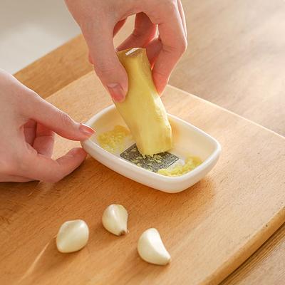 Pomůcky na ovoce a zeleninu – Lisy na česnek