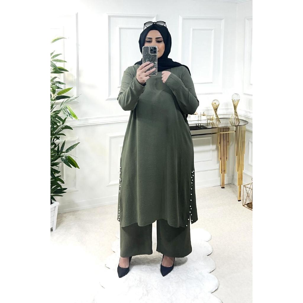 Large Size Pearl Suit With Slits On The Sides - Black