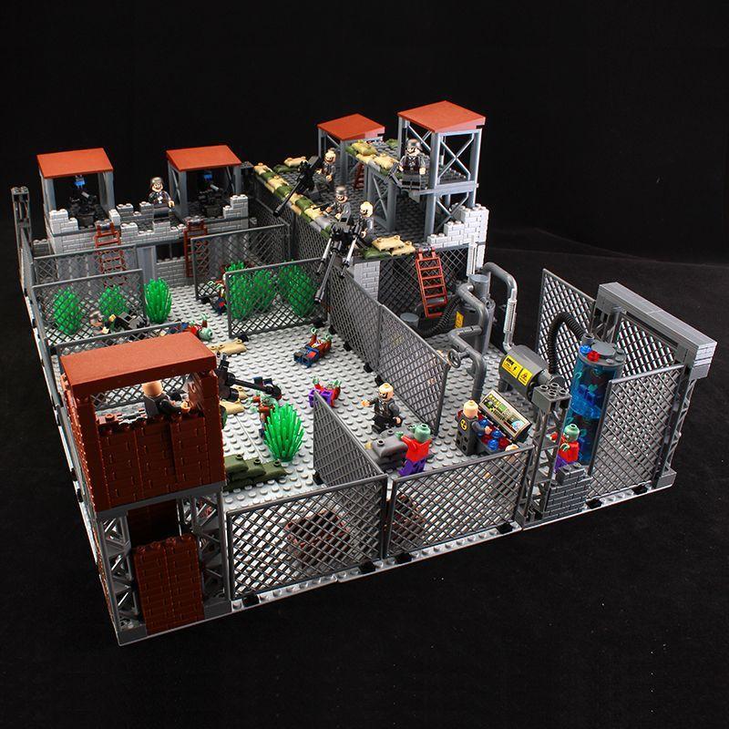 

Кризис строительных блоков Сборка фигурки из строительных блоков Сборочная игрушка