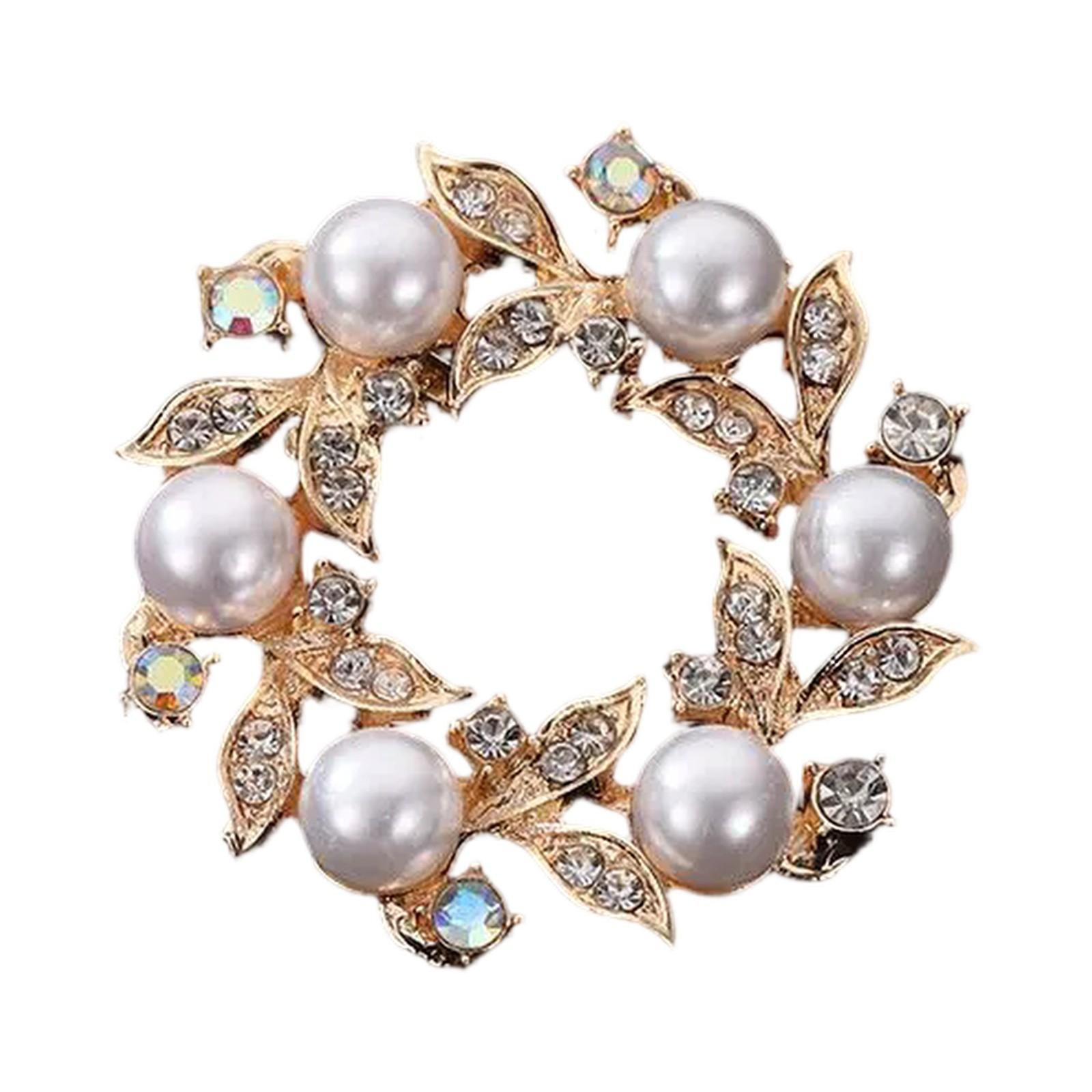 

Модная ретро-брошь с жемчугом и бриллиантами