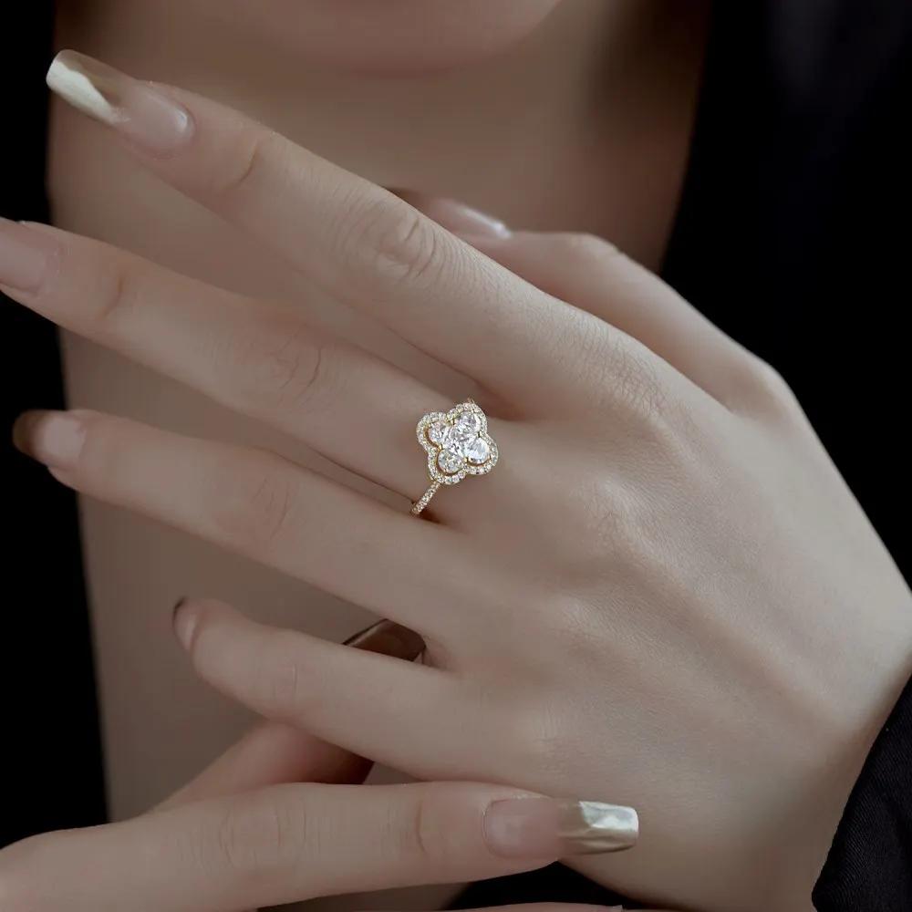 YILUOCD Shiny 5A Cubic Zirconia Four Clover Rings for Women CZ Lucky Ring Daily Classic Jewelry Lady Party Banquet Gifts