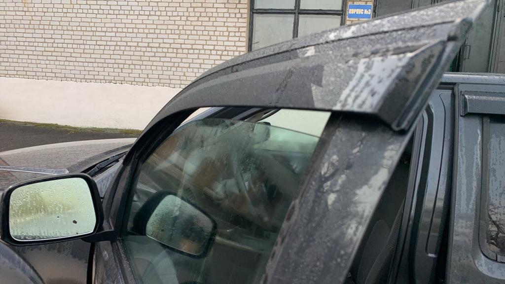 Wiatrówki (4 szt., Sunplex Sport) dla Nissana Navara 2006-2015