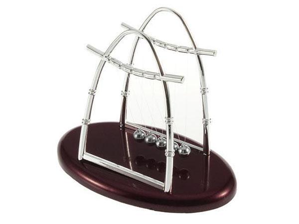 Newton' Ball Pendulum (96) Gab_A