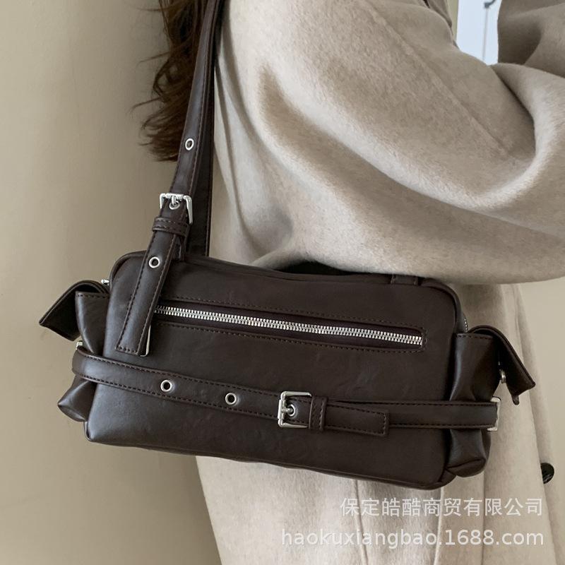 Retro bag women's large capacity 2025 new autumn and winter casual shoulder armpit bag high-quality texture work commuter bag