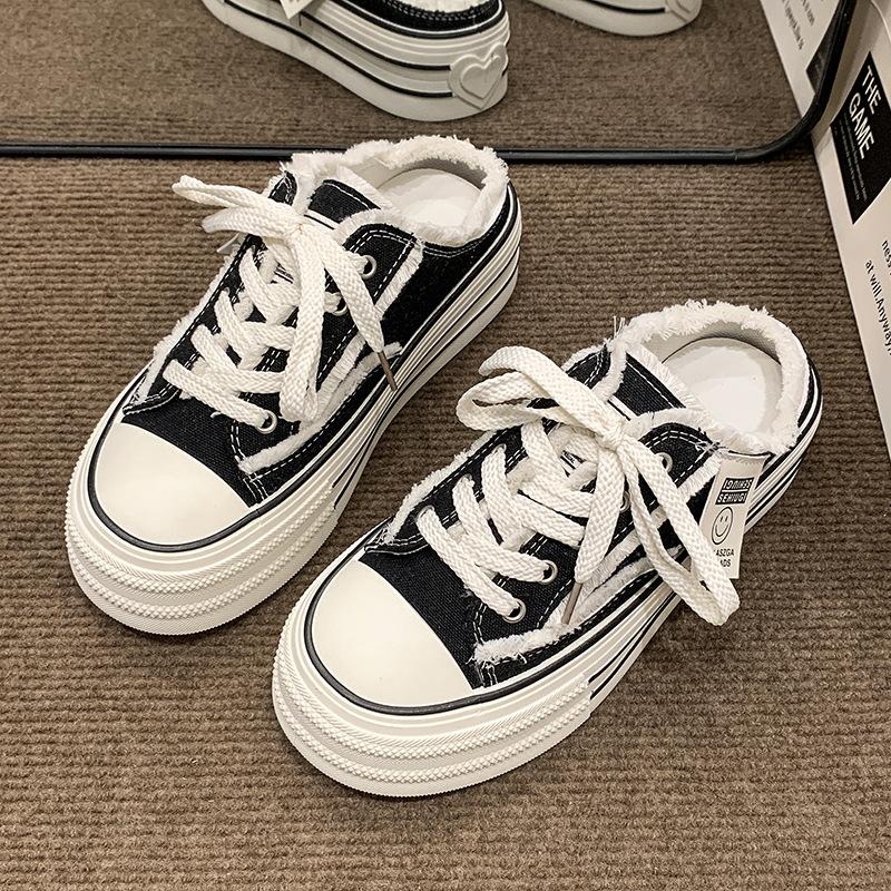 

Баотоу холщовые полутапочки женские летние 2025 новые на толстой подошве с увеличением роста повседневные на шнуровке ленивые маленькие белые крутые тапочки 40