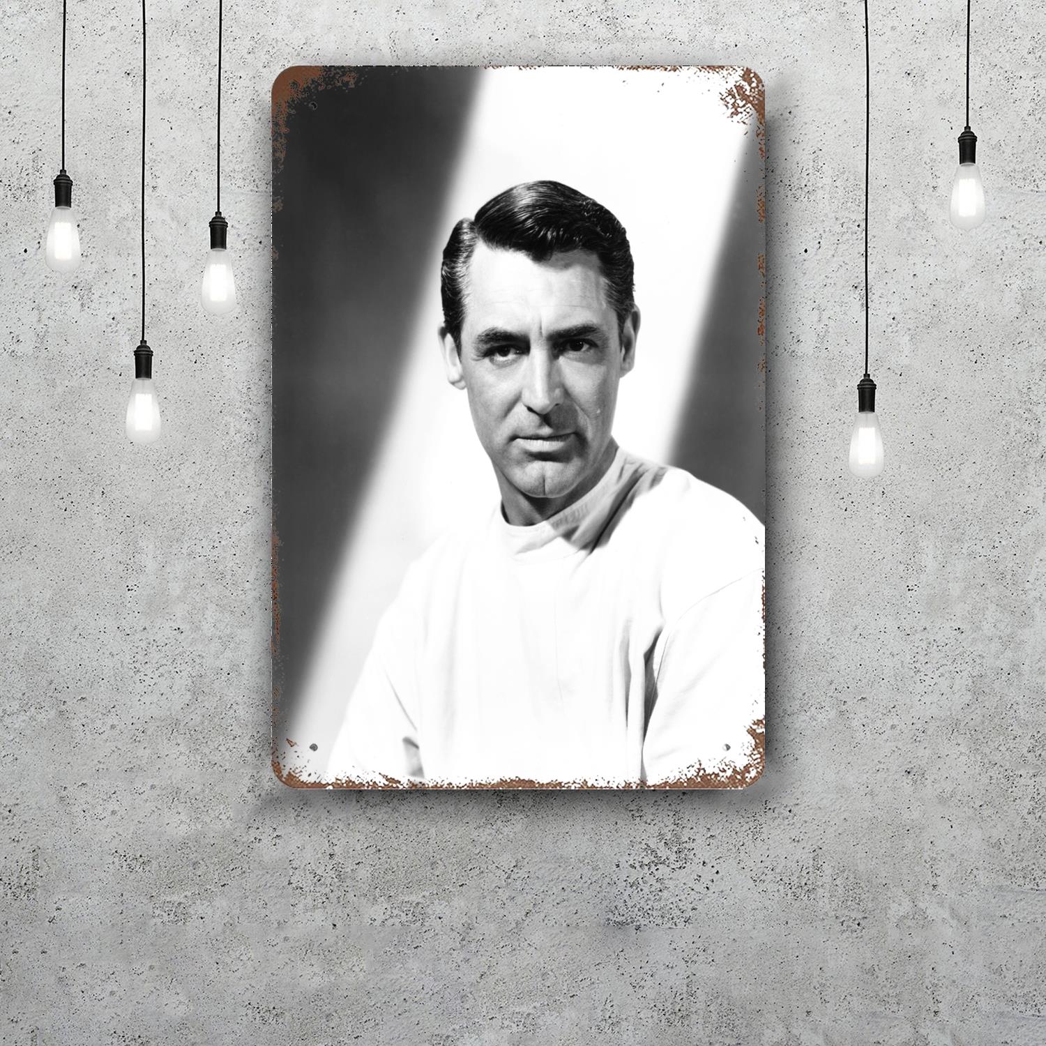 

Cary Grant Decor Vintage Metal Signs Tin Signs Captain Poster Decor for Bar Pub Club Man Cave Wall Decoration 20x30cm（7.8x11.8inch）