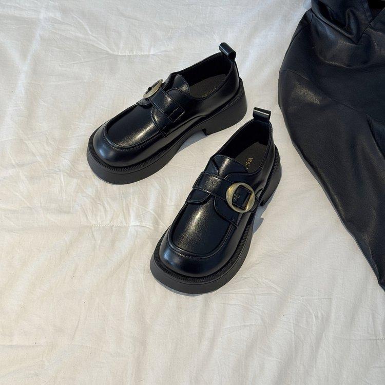 

Black one-pedal loafers women s 2025 spring new versatile thick-soled heightening single shoes British style soft-soled small leather shoes 35
