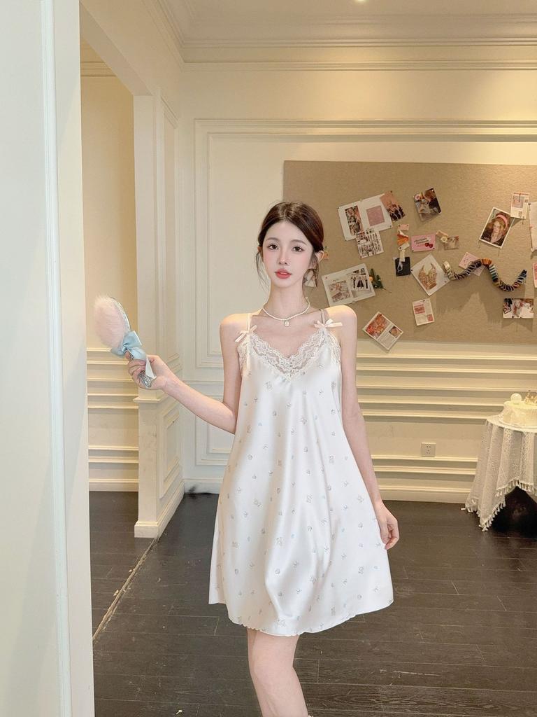 Sexy pajamas women Ice Ribbon chest pad summer ice silk new nightgown pure lust wind sweet print lace loungewear