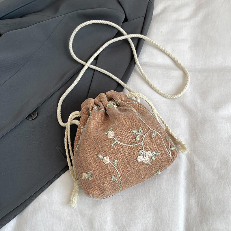 Stylish 2024 Summer Fashionable Womens Bucket Bag Large Capacity Woven Shoulder Bag