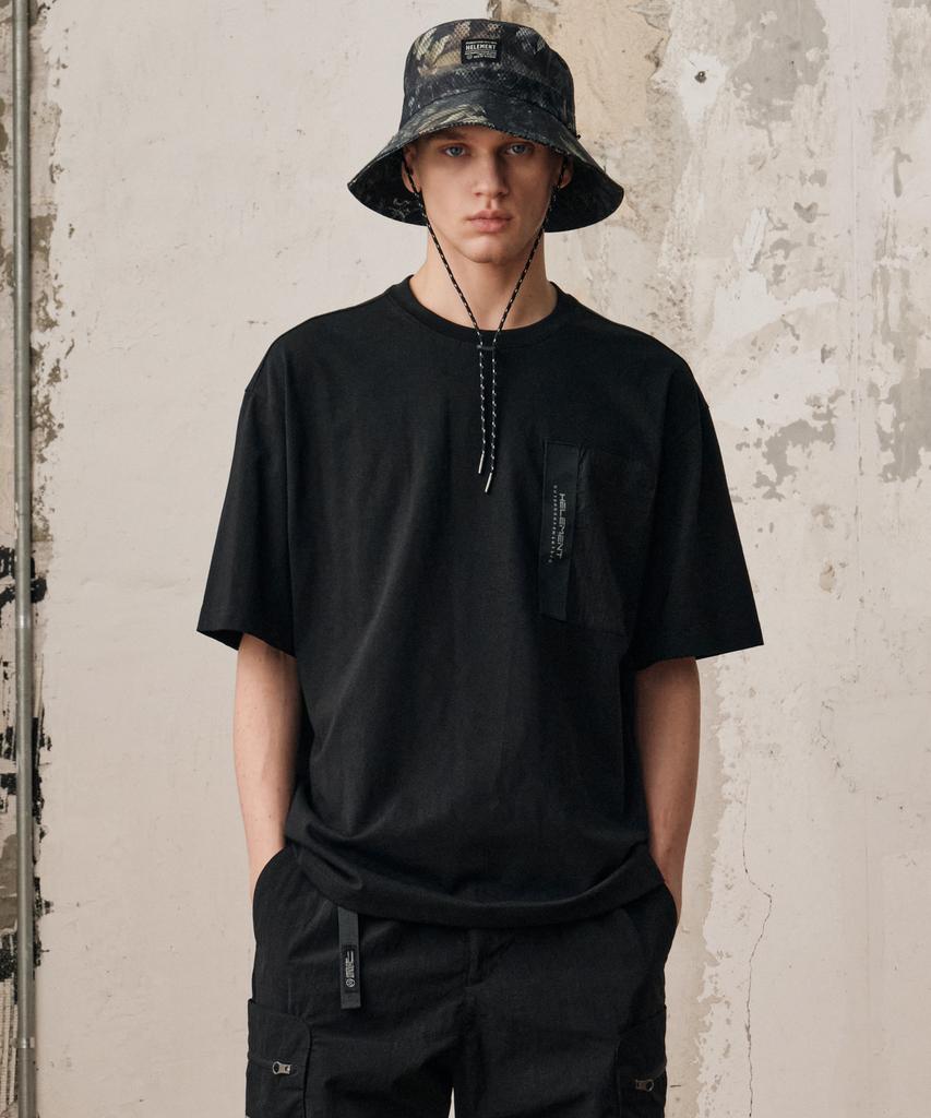 HELEMENT Guard Webbing Pocket Short Sleeve T-Shirt (Black)