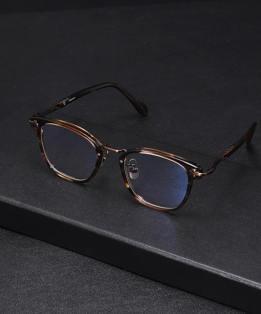 Lingkeonpeuleim Stras01 Pure Titanium Eyeglass Frame Leopard