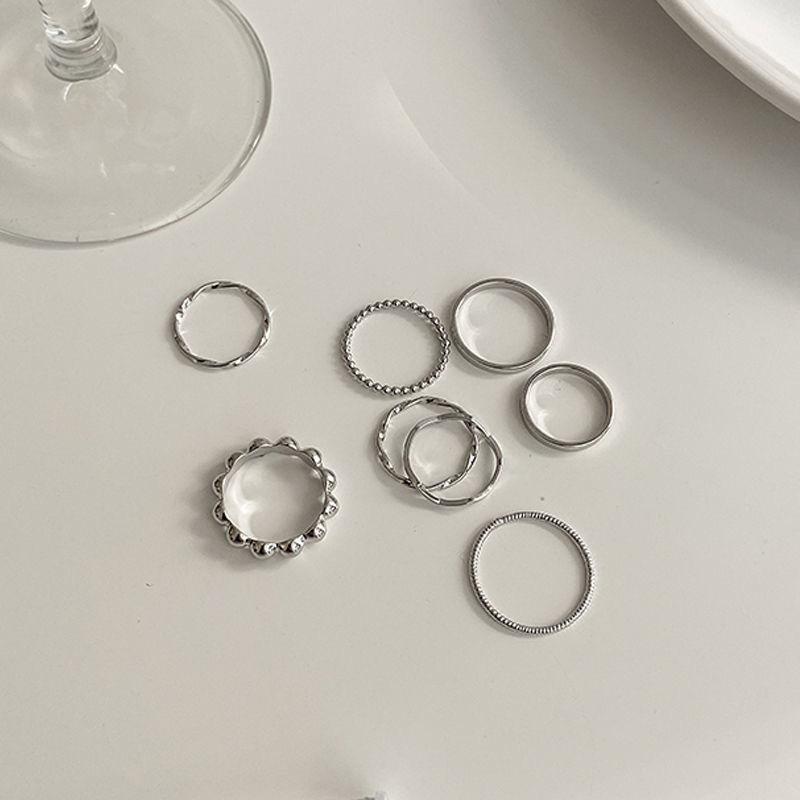 8Pcs Fashion Jewelry Rings Set Metal Hollow Round Opening Women Finger Ring for Girl Lady Party Wedding Gifts