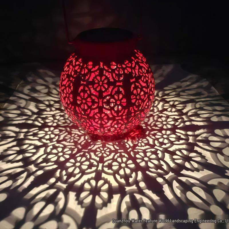 Hot-Selling Solar Wrought Iron Clover Lantern: Outdoor Hanging Lamp for Courtyard and Lawn