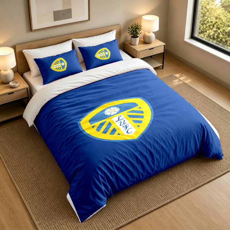 3-Piece Bed Sheet Set with Leeds United Design, 1 Flat Sheet and 2 Pillowcases for Bedroom