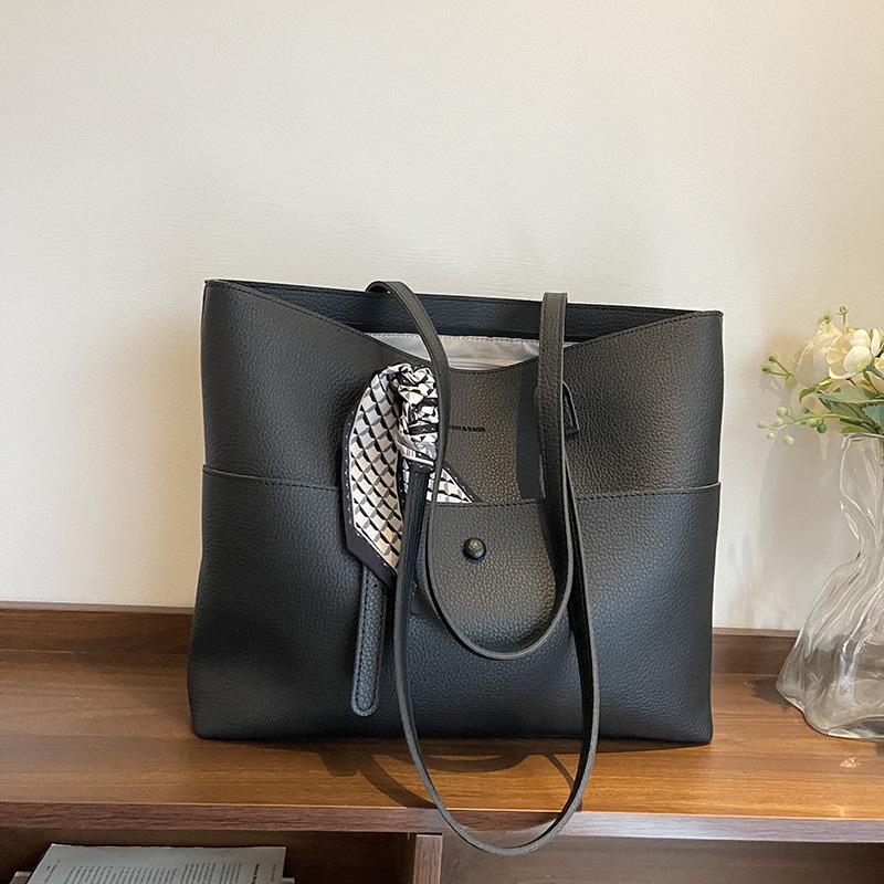 

Сумка Женская 2025 Новая Летняя Сумка-тоут Универсальная Сумка через плечо Большая Сумка Большая Вместимость Подмышечная Женская Сумка чёрный