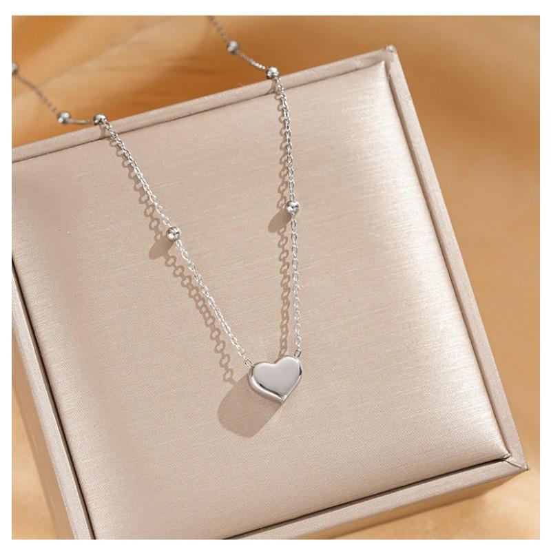 Women Fashion Simple Love Heart Titanium Steel Clavicle Necklace Jewelry