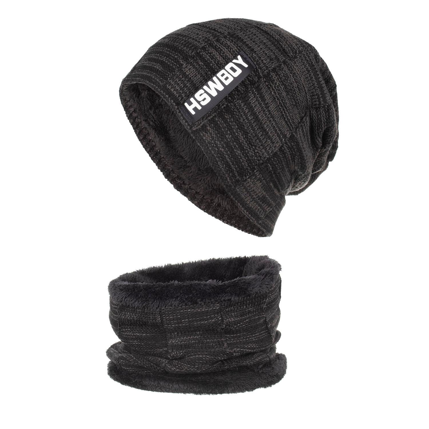 

Новый комплект из длинной бархатной шапки и шарфа на осень и зиму