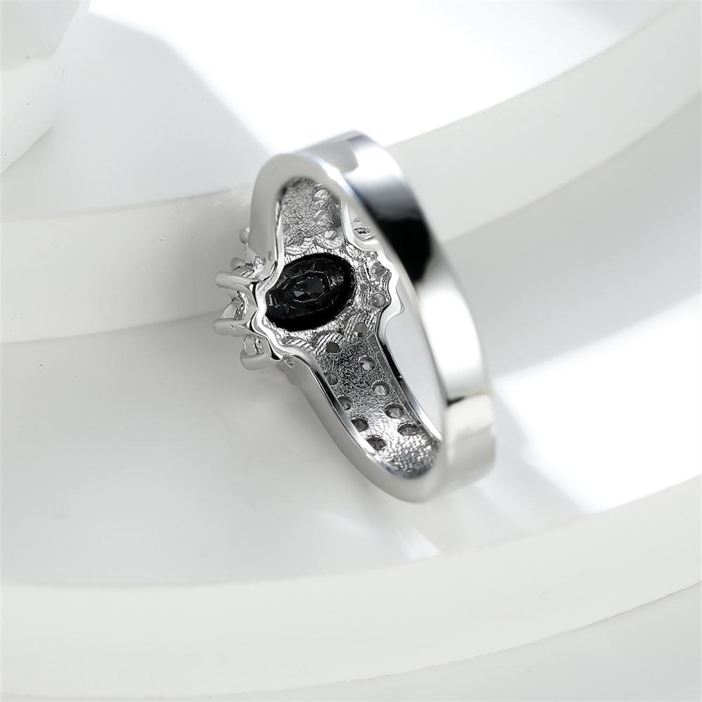 Vintage Black Crystal Oval Stone Engagement Rings For Women Trendy CopperColor Wedding Band Jewelry Accessory Mother's Day Gift