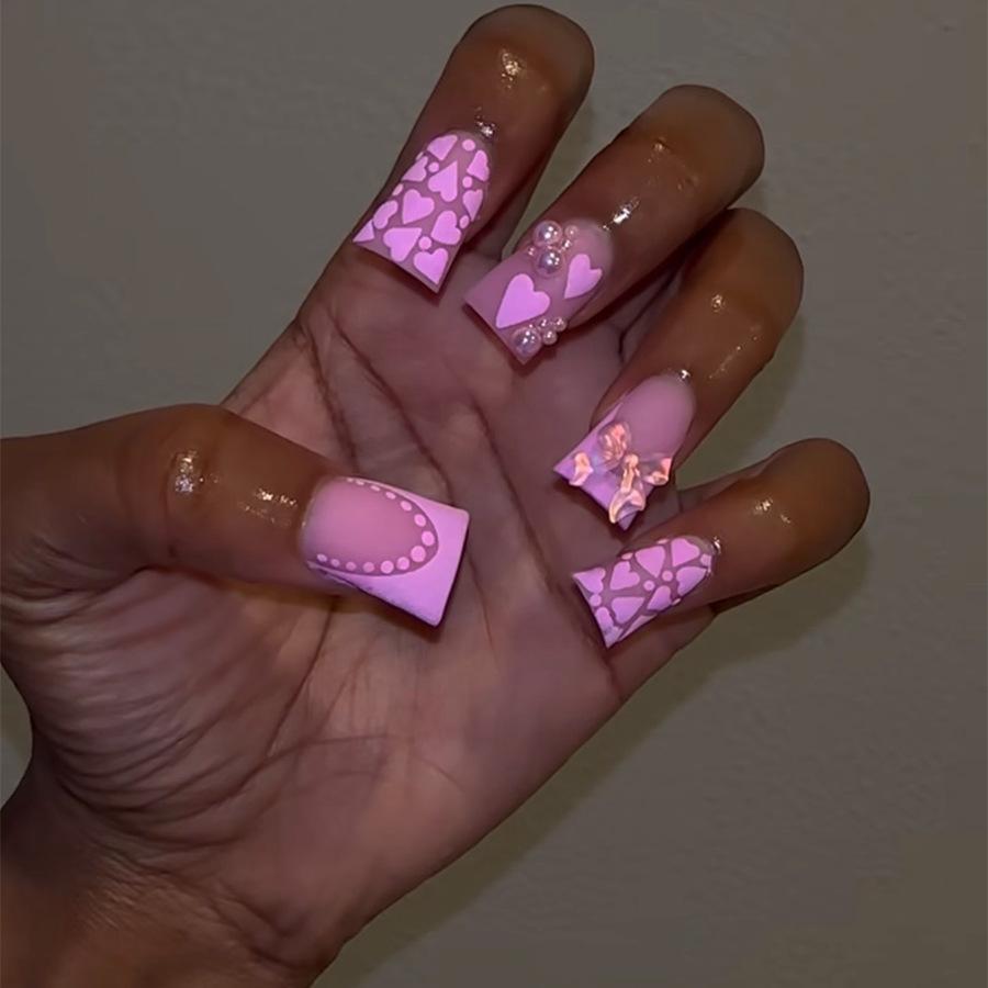 24 Stück Entenschnabel-förmige Falsche Nägel Gold Schmetterling Strass-Design Falsche Nagelspitzen Tragbare Vollabdeckung French Press-on Nägel