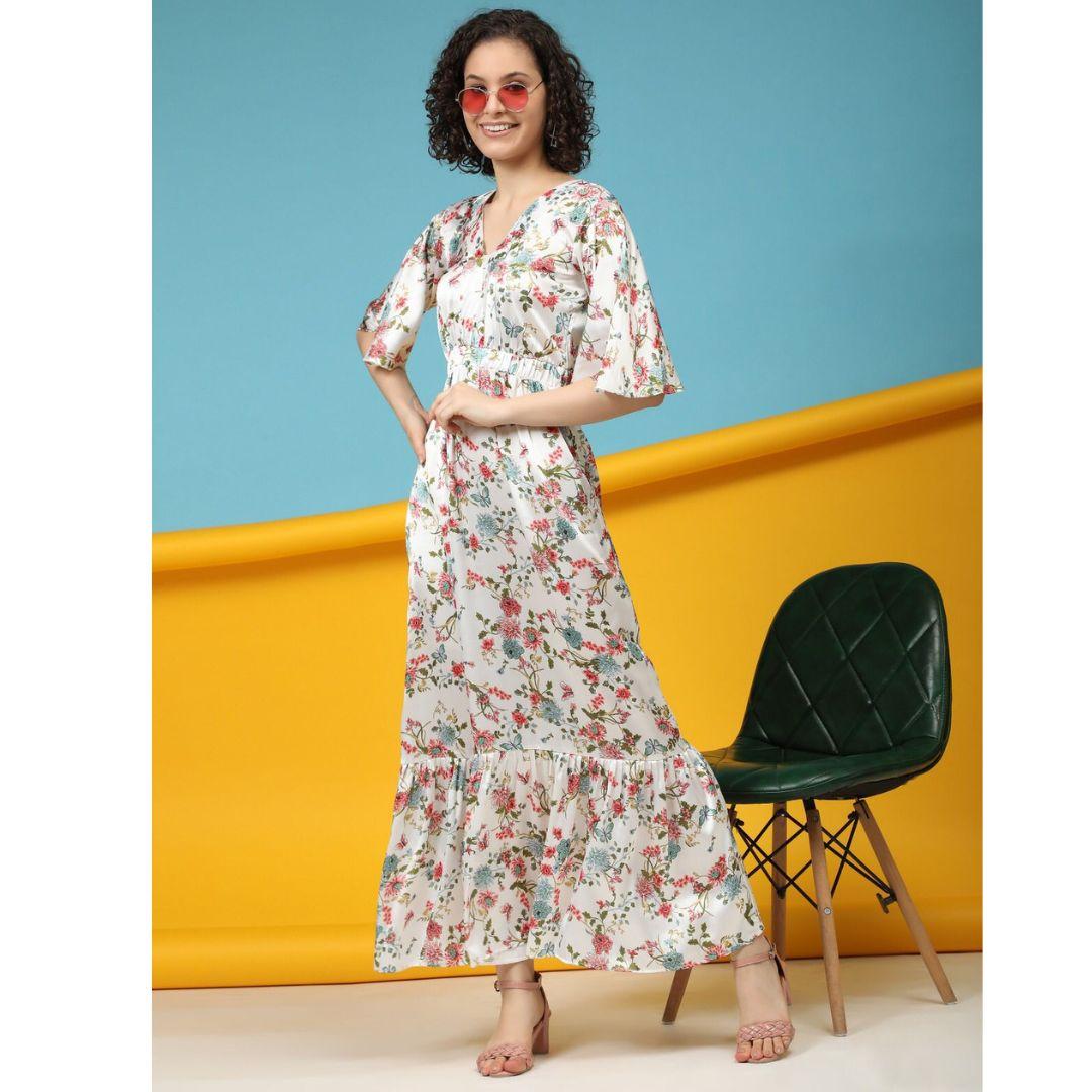 

Модный женский костюм в стиле вестерн