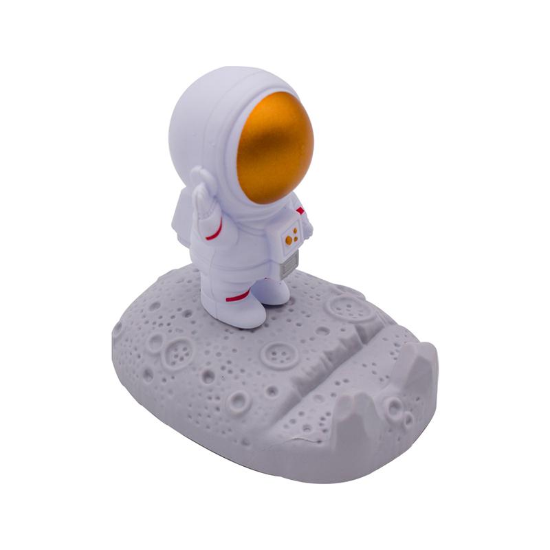 3D Cartoon Astronaut Gold Color Phone Stand Cute Figurine Desk Decor Creative Mobile Phone Holder Gift for Friends
