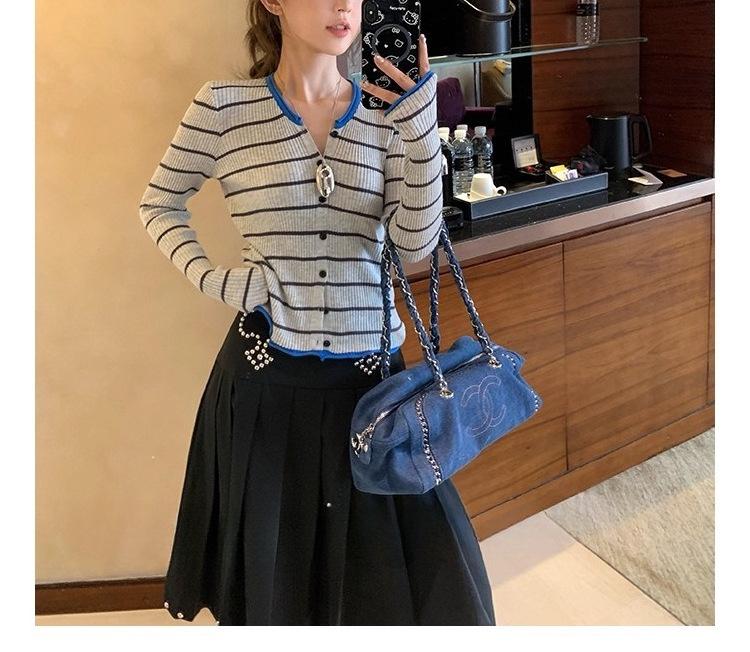 Women's Slim Fit Korean V-Neck Striped Knit Cardigan – Early Autumn Retro Style Sweater